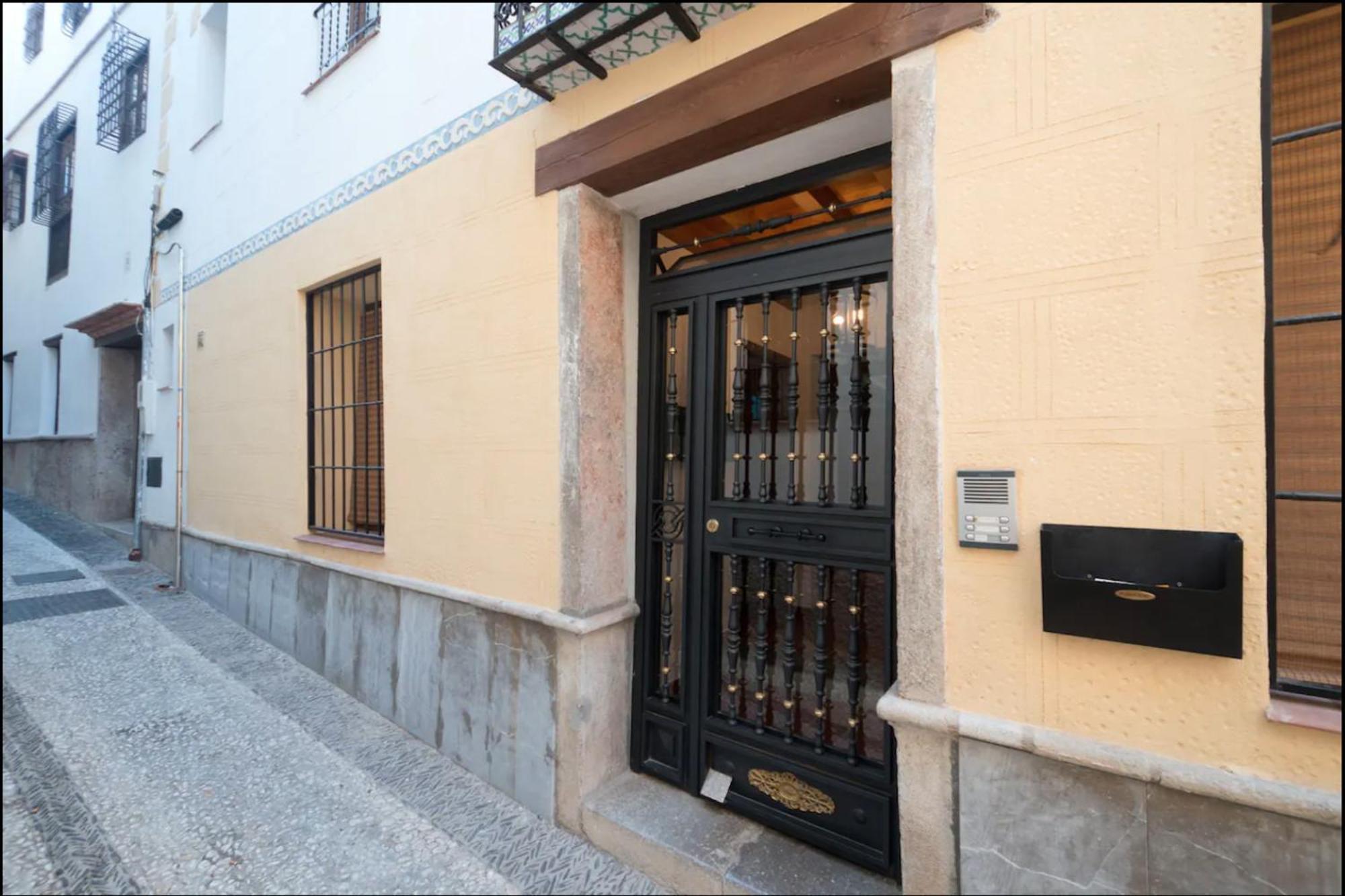 Апартаменти Atico Con Terracita Y Vistas Alhambra, Centro Гранада Екстер'єр фото